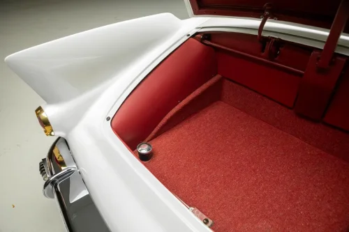 This 1955 Cadillac Elegante Concept Wears Gold Like It’s Load-Bearing