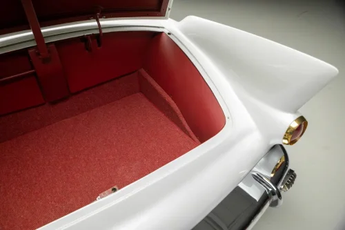 This 1955 Cadillac Elegante Concept Wears Gold Like It’s Load-Bearing