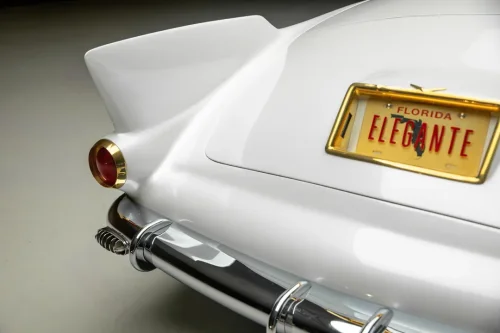 This 1955 Cadillac Elegante Concept Wears Gold Like It’s Load-Bearing