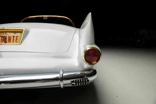This 1955 Cadillac Elegante Concept Wears Gold Like It’s Load-Bearing
