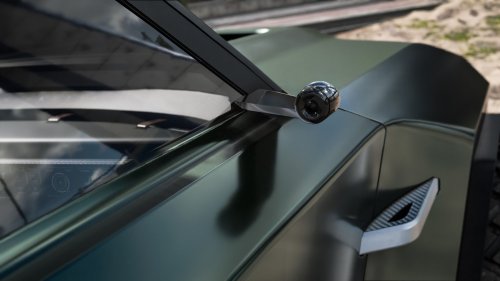 Aston Martin’s V12 Tactical SUV Only Exists To Get Shot At In Call Of Duty