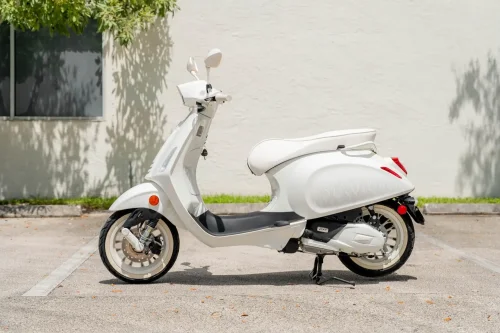 Somebody Rode This Justin Bieber Vespa 84 Miles, Then Gave Up