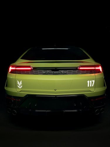 A $400 Lamborghini Urus Is The Only Master Chief Edition You Can Own