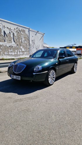 This Lancia Was Built For Italian Politicians, Now It Sleeps Two In A Field