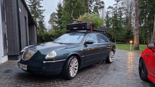 This Lancia Was Built For Italian Politicians, Now It Sleeps Two In A Field
