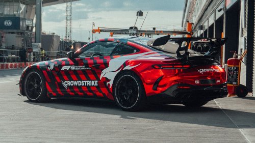 F1’s New Safety Car Ditched The Roof Lightbar For Something Smarter