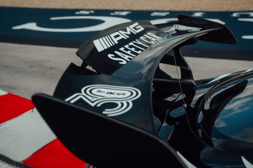 F1’s New Safety Car Ditched The Roof Lightbar For Something Smarter