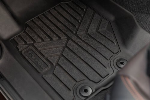 Mitsubishi’s $71,200 Brown Pickup Projects A Horse Onto The Pavement