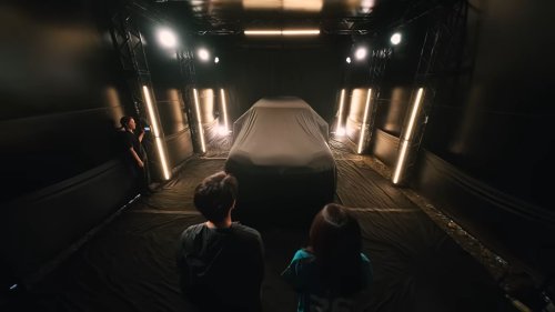 Mitsubishi, Mitsubishi Pajero, Mitsubishi Pulled The Covers Off The New Pajero In A Room Full Of Owners