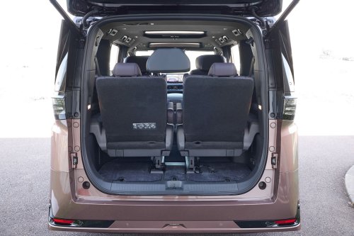 Nissan’s New Luxury Minivan Makes The Sienna Look Ancient, But We Can’t Have It