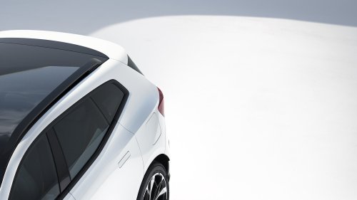 The Polestar 4 Ditched Its Rear Window, Its New SUV Twin Puts It Back