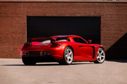 Ferrari, Porsche, Porsche Carrera GT, A Ferrari Collector Repainted His Porsche Carrera GT In Ferrari Red
