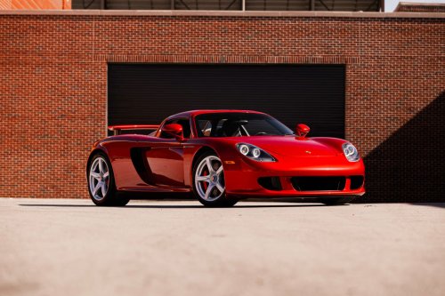 Ferrari, Porsche, Porsche Carrera GT, A Ferrari Collector Repainted His Porsche Carrera GT In Ferrari Red