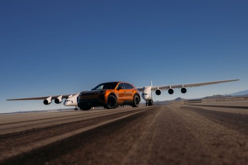 Porsche, A 5,831-lbs Porsche Hit 167 MPH Underneath A Plane As It Took Off