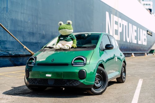 Renault Shipped 100 Frog-Eyed Twingos To The UK Purely So You Can Stare At Them