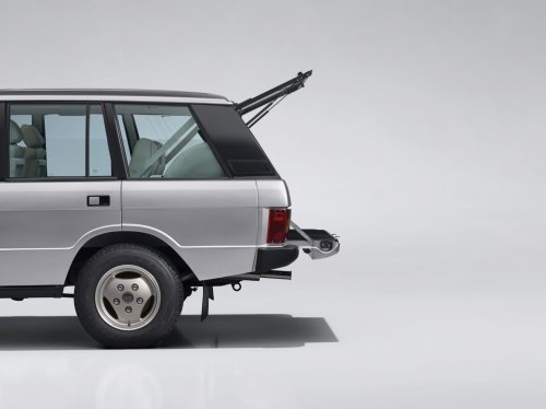 Land Rover, Rover, You Can’t Buy Land Rover’s New Flagship Without This Matching 1993 Classic