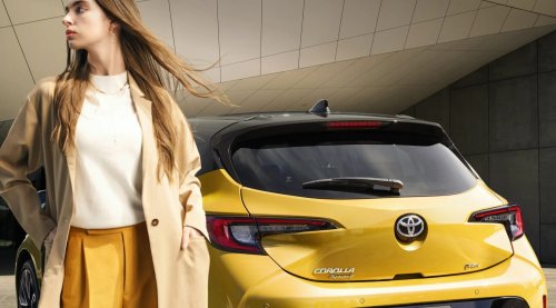 Toyota, Toyota Corolla, Toyota Gave The Corolla A Mustard Coat Because It Couldn’t Give It A New Face