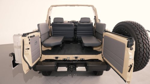 Toyota, Toyota Land Cruiser, Toyota’s Shortest Land Cruiser Has A Windshield That Folds Flat For Throwing Lassos
