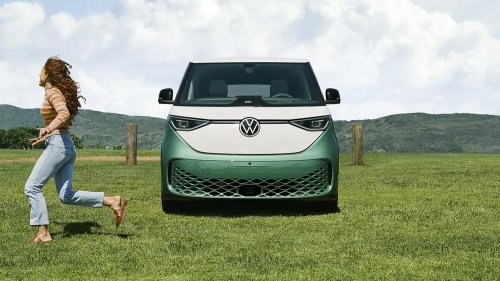 Tesla, Your New VW Can Change Lanes On Its Own Like A Tesla