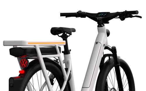 VW’s New E-Bike Has Radar, A Rear Camera, And Fighter-Pilot Glasses