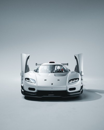 Koenigsegg Built A 1,600-HP Hypercar Tribute To A Race Car That Never Raced