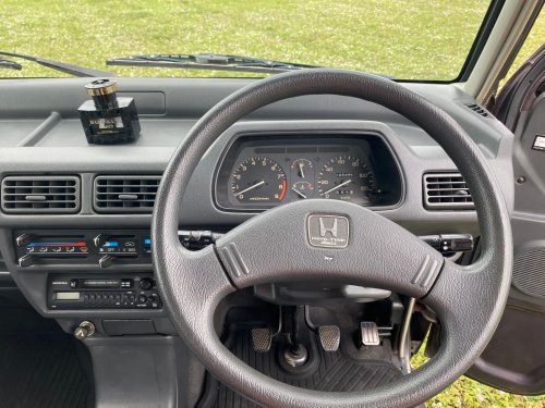 This Honda Kei Van Needs A Lifetime And All Five Gears Just To Hit 60 MPH