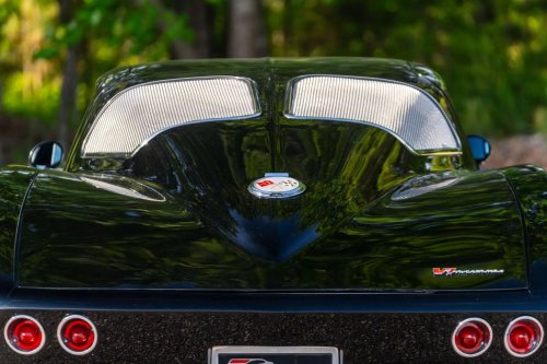 This Mid-Engine Split-Window ’63 Corvette C2 Is Guaranteed To Split Opinion