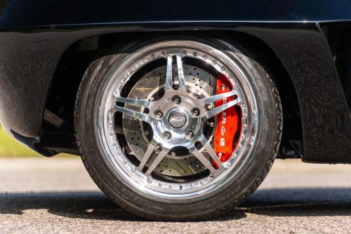 This Mid-Engine Split-Window ’63 Corvette C2 Is Guaranteed To Split Opinion