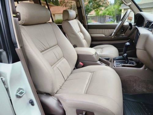 Toyota Built The 1997 Land Cruiser To Be Thrashed, This One Did 170 Miles A Year