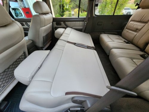 Toyota Built The 1997 Land Cruiser To Be Thrashed, This One Did 170 Miles A Year
