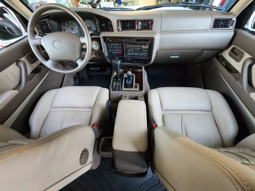 Toyota Built The 1997 Land Cruiser To Be Thrashed, This One Did 170 Miles A Year