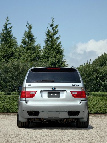 BMW And Kith Throw A V10 And 6-Speed Manual Into First-Gen X5