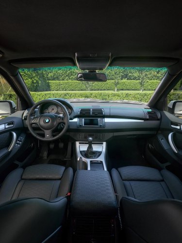 BMW And Kith Throw A V10 And 6-Speed Manual Into First-Gen X5
