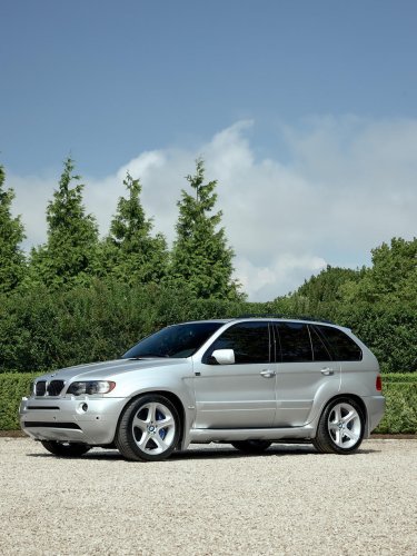 BMW And Kith Throw A V10 And 6-Speed Manual Into First-Gen X5