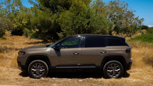 The New 2027 Jeep Compass e-Hybrid’s Rugged Looks Write A Check It Can’t Cash
