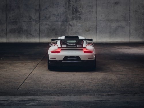 Porsche’s Slant-Nose 911 Is A Love Letter To Moby Dick, Bare Metal And All