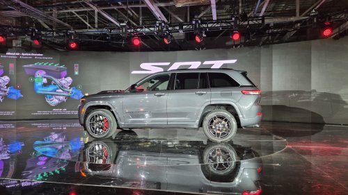 Jeep, SRT Made A Turbo-Six Deliver Hellcat Levels Of Performance And Shoved It Into A Jeep