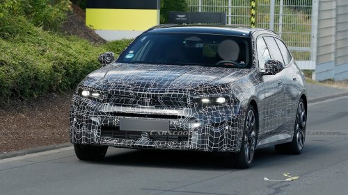 BMW’s Facelifted 5-Series Wagon Is Getting A Neue Klasse Transplant
