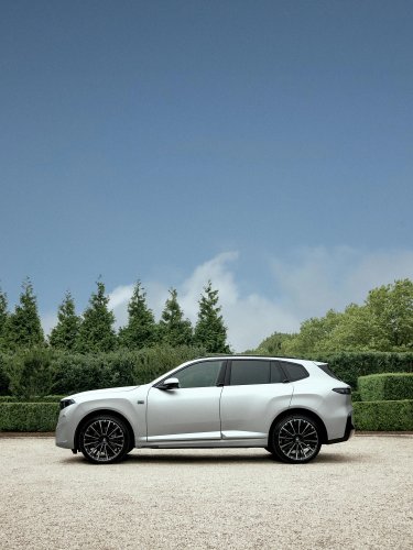 BMW And Kith Throw A V10 And 6-Speed Manual Into First-Gen X5