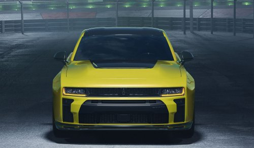 Dodge’s New Charger Super Bee Proves You Don’t Need A V8 To Beat A Hellcat To 60, Just Avoid The 1/4 Mile