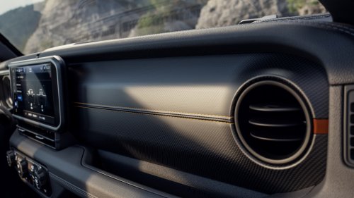 Jeep’s Latest Special Edition Is A Blacked Out Wrangler For Mama Bears