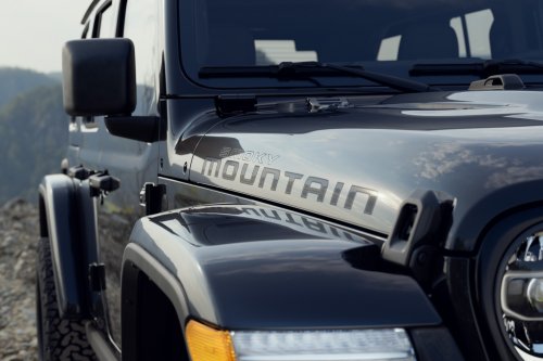 Jeep’s New Chinese EVs Will Run On Dongfeng Batteries, And They’re Not Staying Home
