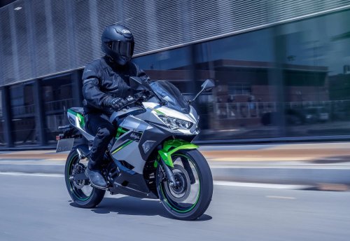 Kawasaki’s New $7,899 Electric Ninja Makes Just 12 HP For 15 Seconds