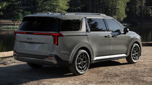 Kia, Kia Sold More Minivans Than Any July Before