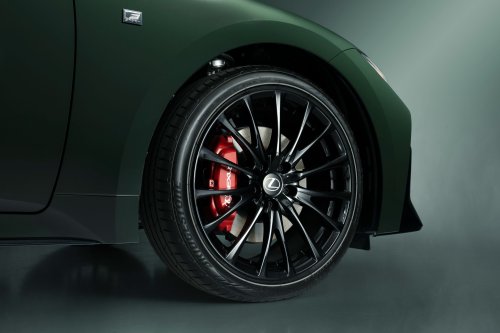 Lexus Still Sells A Naturally Aspirated V6 Sports Sedan, And Only 350 Get This Green One