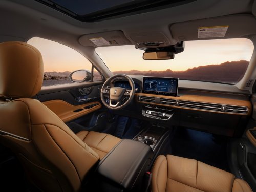 The Lincoln Corsair Is Back As An Overpriced, Chinese Import