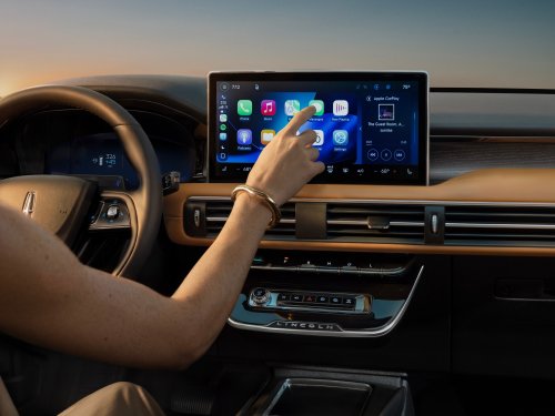 Lincoln, The Lincoln Corsair Is Back As An Overpriced, Chinese Import