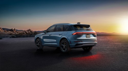 The Lincoln Corsair Is Back As An Overpriced, Chinese Import