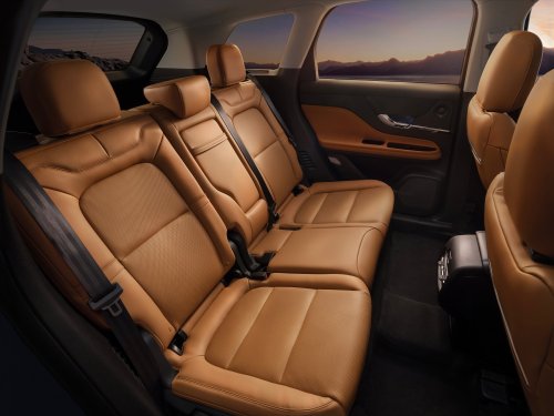 The Lincoln Corsair Is Back As An Overpriced, Chinese Import