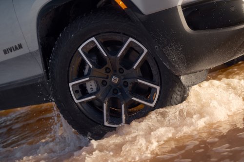 2027 Rivian R1 Finally Gets Its Most Requested Feature, And It Costs Up To $4,000